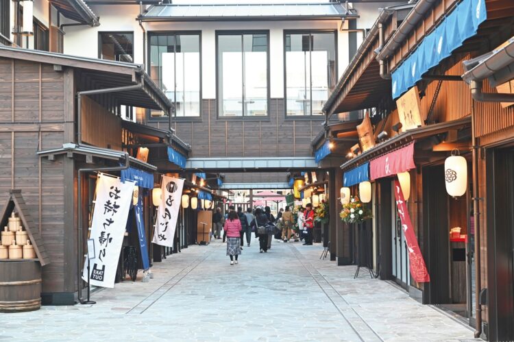 ようやく場外の商業施設「豊洲 千客万来」が開業