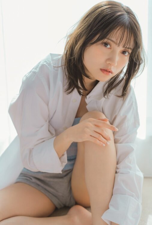 美脚も輝く28歳のなしこのキュートな姿