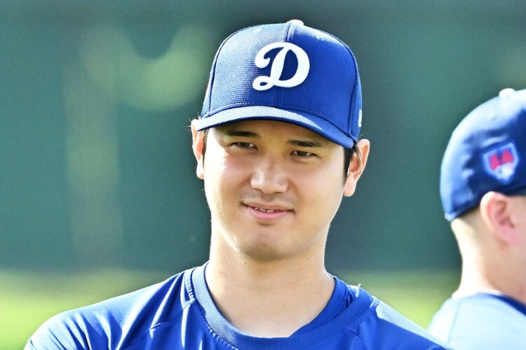 大谷翔平は情報をどう公にしていくか、様々な考えをめぐらせている？（時事通信フォト）