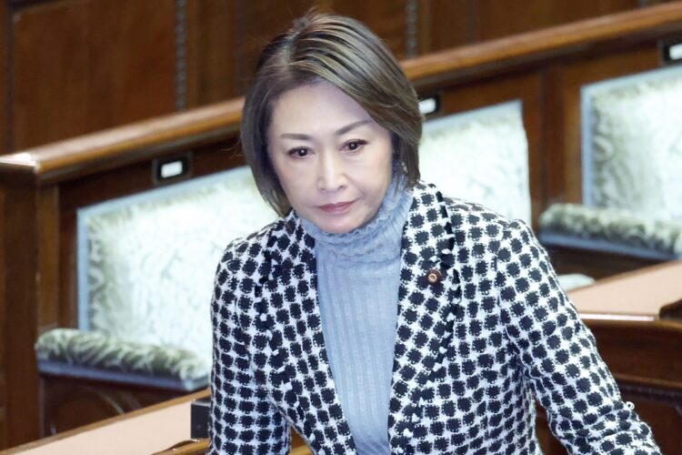 『不適切にもほどがある』の作中でも話題に上がった、元女優で参議院議員の三原じゅん子氏