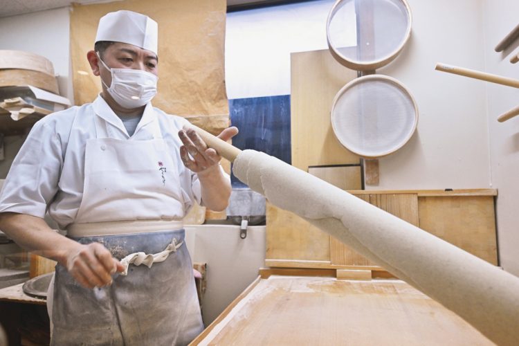 「蕎麦やすたけ」2代目の北谷敏一さん