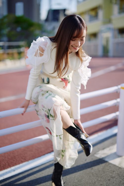 人気セクシー女優の階段を駆け上がっている