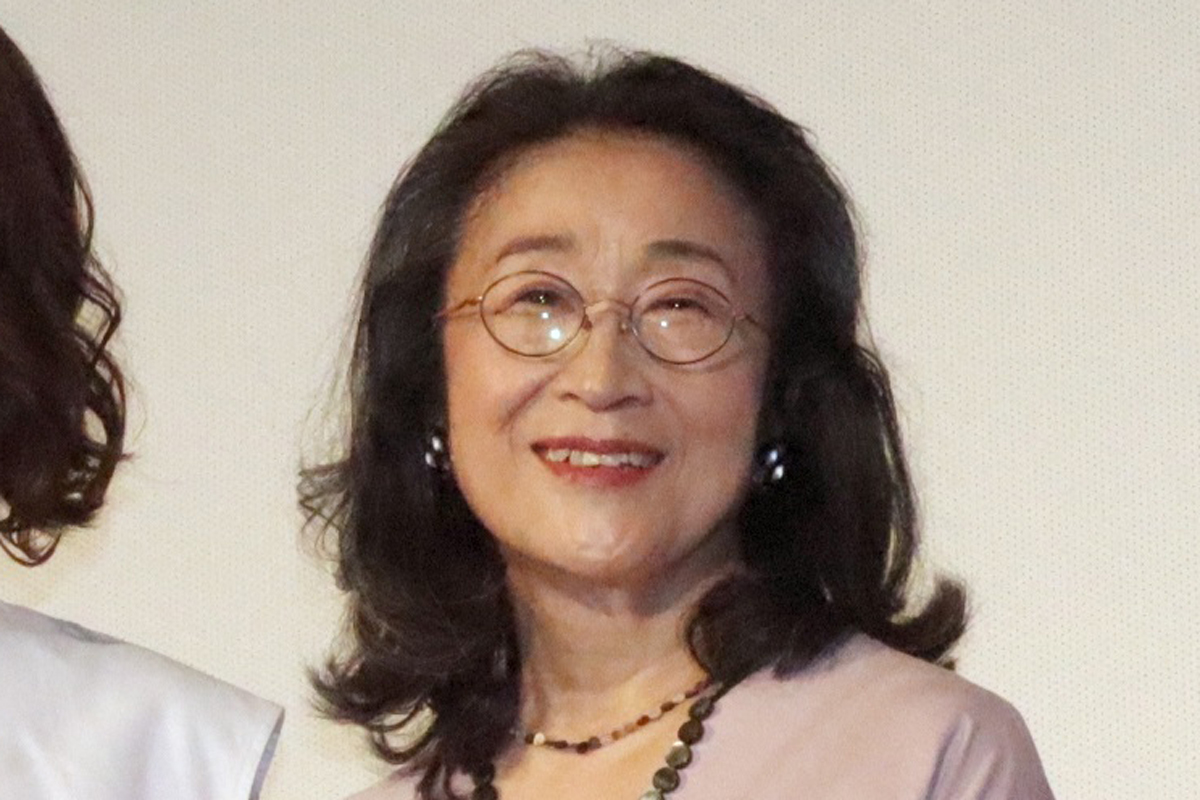 『ブギウギ』家政婦の大野さん役でオーラ漂う木野花(76) “先駆的な演劇人”の語り継がれる「包丁伝説」|NEWSポストセブン