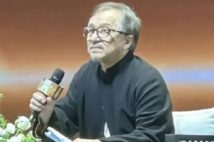 話題になっているジャッキー・チェンの近影(微博より)