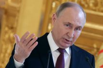 モスクワ銃乱射テロは何の予兆なのか(プーチン大統領/時事通信フォト)