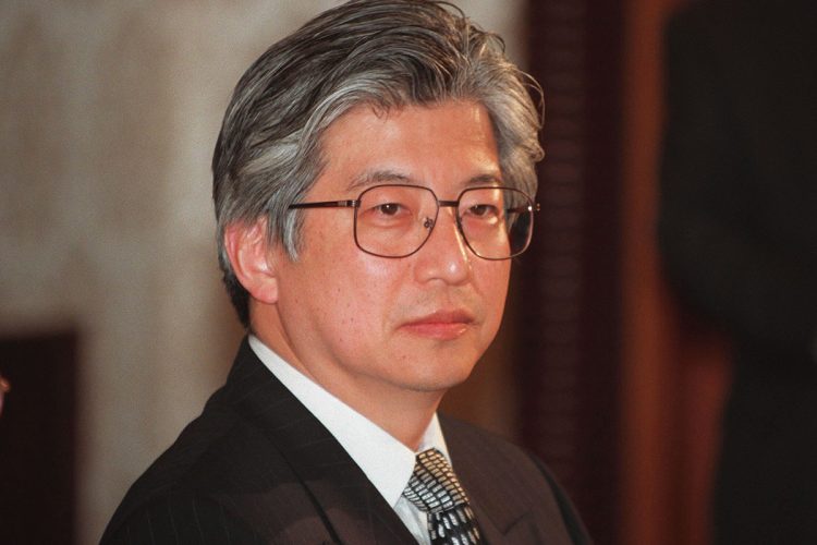 24年前の川勝知事（時事通信フォト）