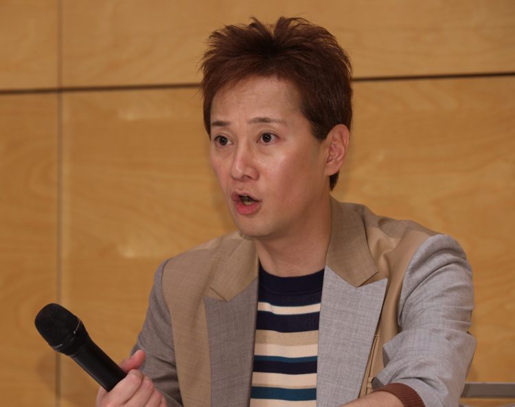 『だれかtoなかい』でMCを務める中居正広
