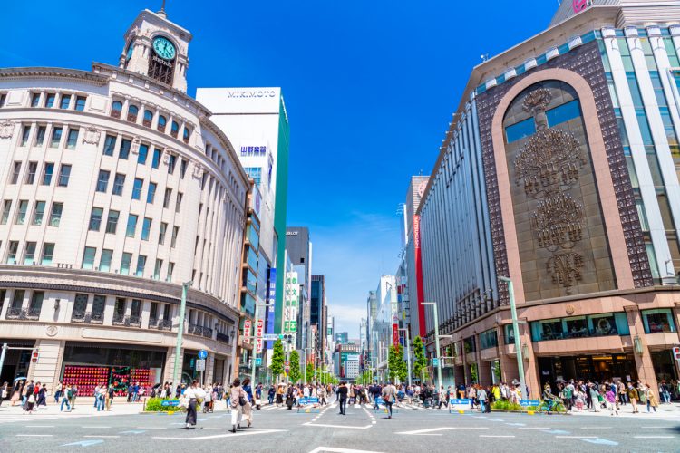 大地震に耐えられるビルは何が違うか（写真／AFLO）