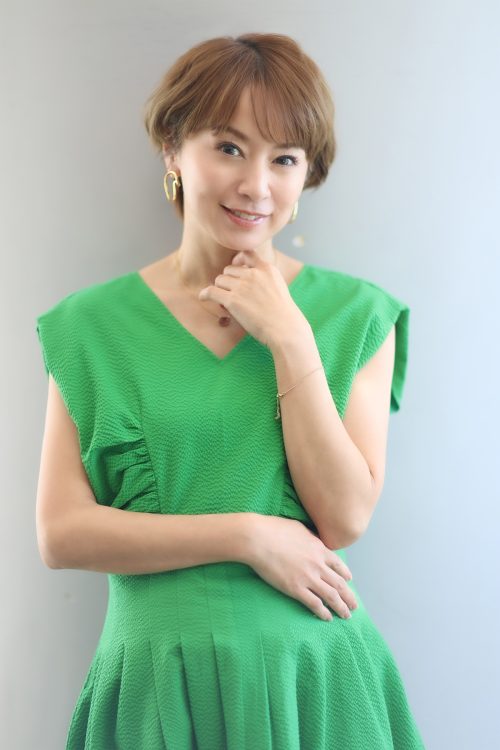 現在42歳の鈴木亜美