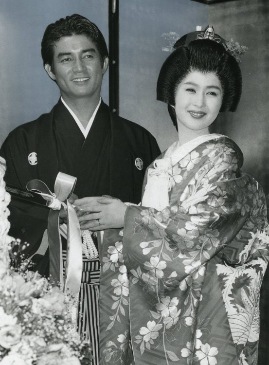 古手川と田中健の披露宴には800人が出席した（1986年）