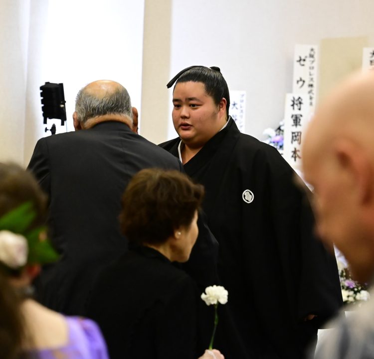 祖父の四股名である「琴櫻」を襲名予定の琴ノ若(写真/代表撮影)