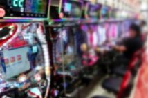 パチンコ初心者が知っておきたいホールでのマナーとルール 「台に座って見学はNG」「換金所の場所は教えてくれない」