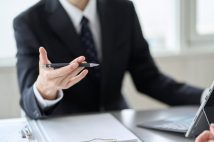 現役ファンドマネージャーが教える「伸びる会社」と「伸びない会社」5つのサイン “本業と関係ない事業”や“自社ビル建設”は要注意