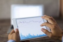 【極東証券、岩井コスモ証券、水戸証券】下落相場で注目したい中堅証券会社の好決算 「業績成長」「割安性」「配当利回り」「財務」の条件揃い投資妙味