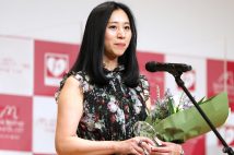 SNSで「卒業」と離婚報告した、「第13回ベストマザー賞2021」政治部門を受賞した国際政治学者の三浦瑠麗さん（時事通信フォト）