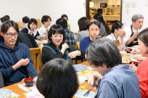 孤独を癒す地域の食堂、ご近所さんや新顔さんと食卓を囲んでゆるやかにつながり生む　「タノバ食堂」東京都世田谷区
