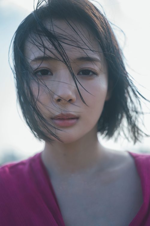 岡田紗佳の5年ぶりの写真集が発売決定