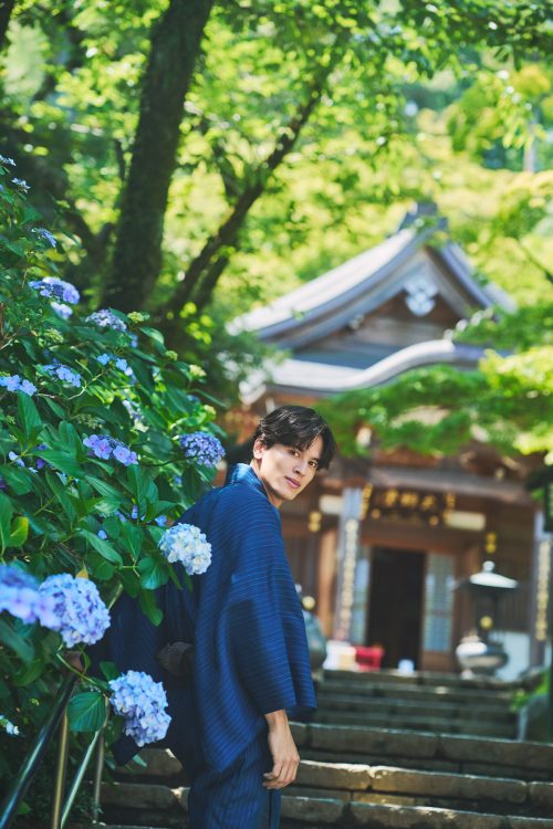 あじさいの名所で知られる高幡不動尊金剛寺（東京・日野）での仮想浴衣デート撮