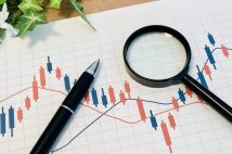 「年金繰り上げ×新NISA投資」は本当に儲かるのか? 年5%運用なら65歳受給を月9000円上回るが「リスクに比べてメリットが小さい」の指摘