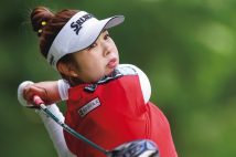 「やっぱりメダルは獲りたいです。そのために全力で頑張ります」と語った山下美夢有(時事通信フォト)