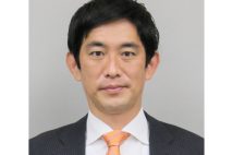 小林鷹之氏(時事通信フォト)