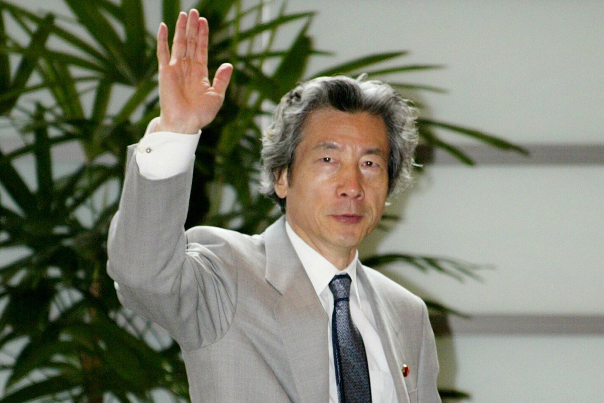 小泉進次郎氏、父・純一郎氏の“負の遺産”「100年安心」を謳った