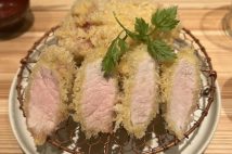 【好みが分かれる「とんかつの流儀」】「ソースか塩か」それぞれの醍醐味 「やっぱりソースドバドバが最高」「白いとんかつを塩で食べる幸福」
