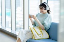 動画サブスクで「有料でも広告表示プラン」が続々、「有料なのに…」と困惑するユーザー 雑誌や新聞と同じ“普通のビジネスモデル”に違和感を覚えるのはなぜ?