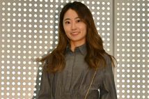 華やかなドレスアップ姿を披露する女子プロゴルファーたち(写真は安田祐香)