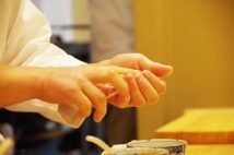 【一方的すぎる!】若者たちが「今度お詫びにご飯でも…」の誘いに警戒する理由 「恩を着せようとしてるのでは」「なぜこちらの時間を使わなければならない?」