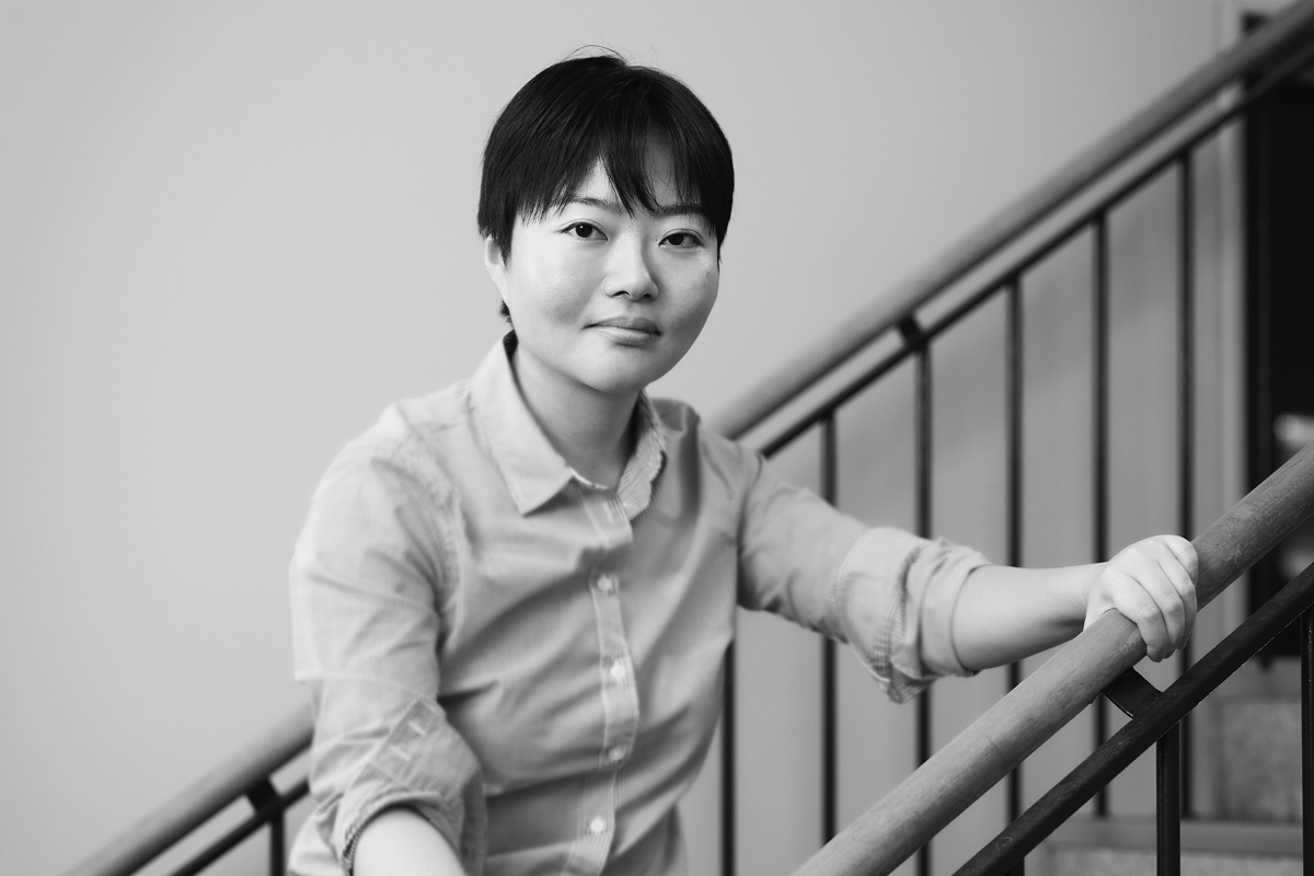 石田夏穂氏、比類なきボディ・メイキング小説『ミスター・チームリーダー』インタビュー 「型に合わせようとひたむきな人のほうが素の自分が好きとか