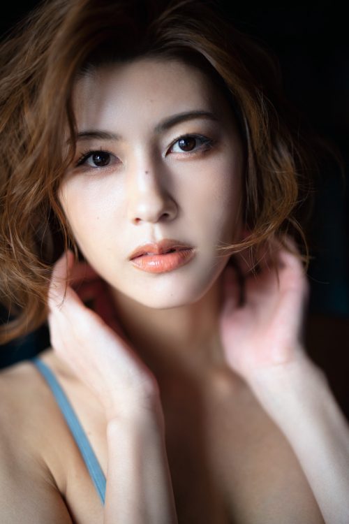 その後AV女優に転身し人気を博す