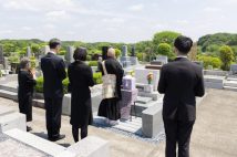 【墓じまいブームの陰に思わぬ落とし穴】親族と揉め、菩提寺と揉め…多額の労力と出費を強いられた人たち 樹木葬では追加請求のトラブルも