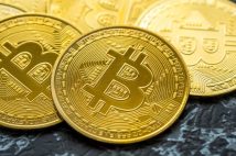 【仮想通貨と税金】ビットコインで500万円の含み益!ほかの課税所得が500万円の人はいっぺんに売るより年またぎで分けて売却すれば15万円もの節税に
