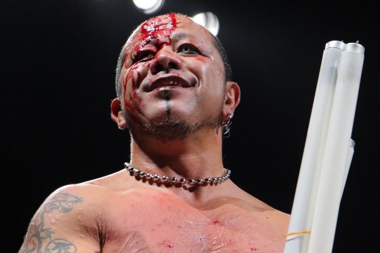 “デスマッチのカリスマ”として国内外で熱狂的に支持されている