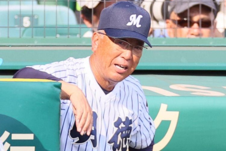 39度目の甲子園で戦った明徳義塾・馬淵史郎監督(写真/産経新聞社)
