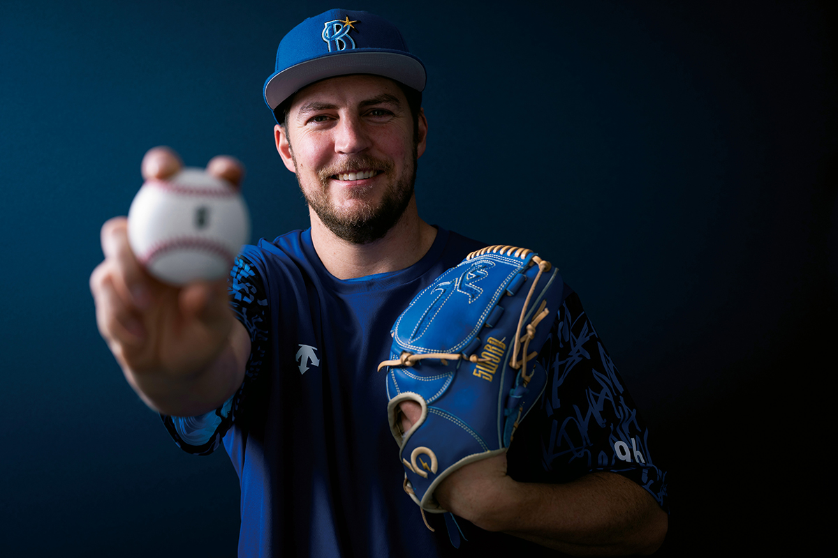 横浜DeNAベイスターズバウアーBAUER OUTAGEプロ仕様グローブ