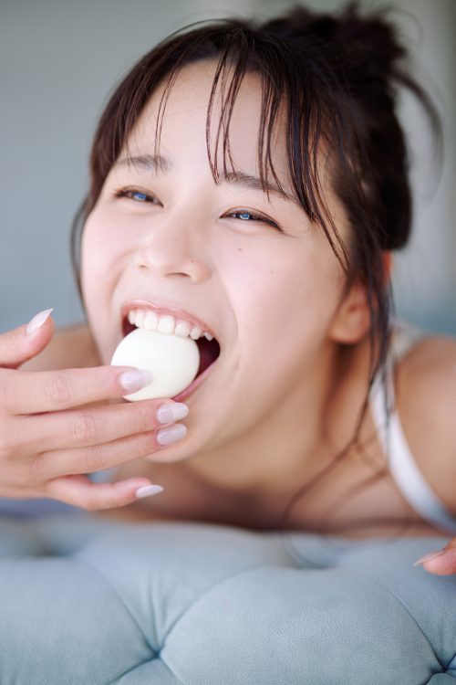 1st写真集には盛り込めなかった秘蔵カットを集めたオールアザー版写真集『【デジタル限定】田野憂1st写真集 えむかっぷ？』は各電子書店にて発売中！