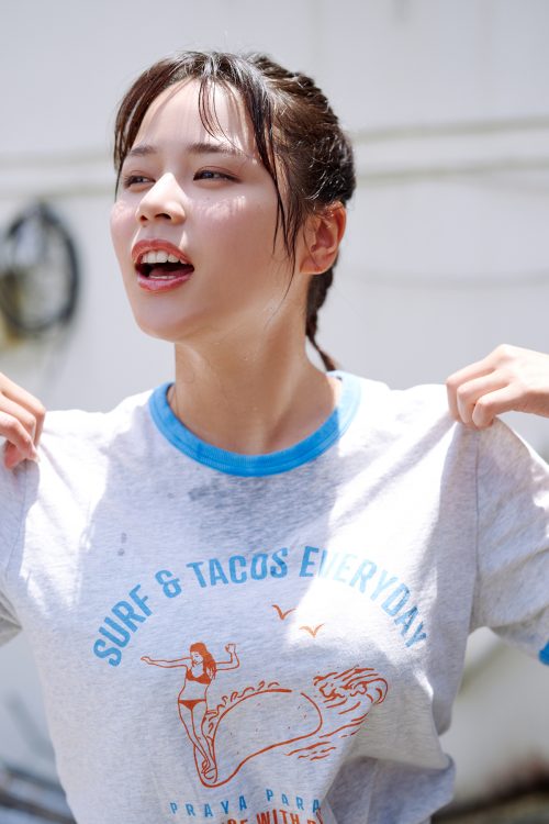 田野憂1st写真集『えるかっぷ。』も全国の書店で好評発売中！