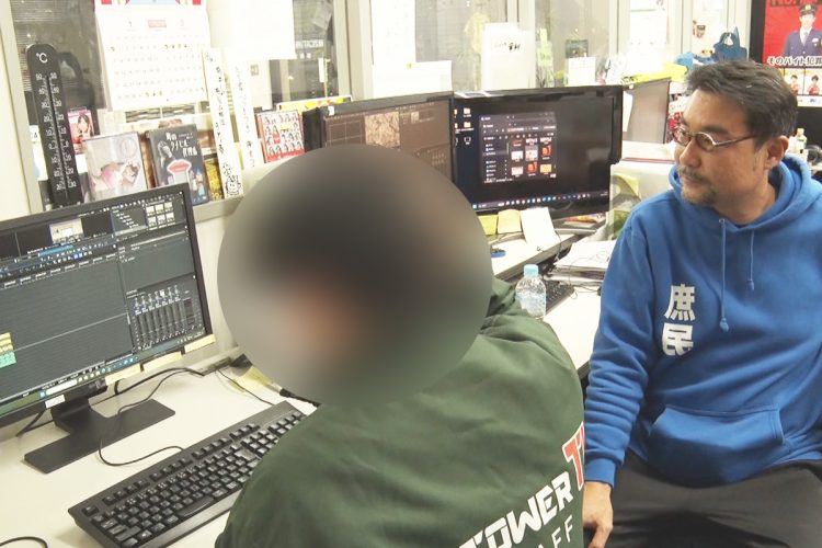 窃盗事件で逮捕された17歳の少年を支える室田さん