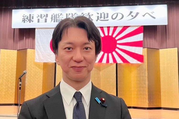 「橋本正樹」などと虚偽の職業・氏名を使っていた（Xより）