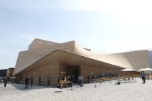 「大阪・関西万博」を効率的かつお得に楽しむための事前予約術 家族一緒に同じパビリオンに行くなら「まとめて予約」から申し込み、専門家は「夜間帯が狙い目」とアドバイス