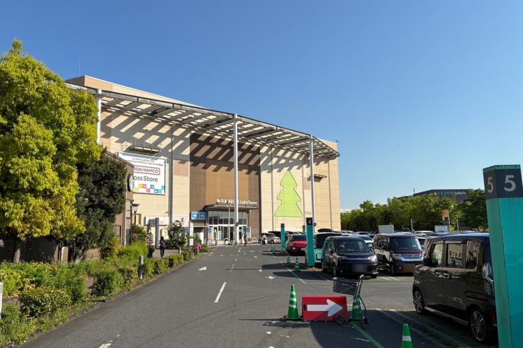 現場のイオンレイクタウン。イベント当日は多くのファンが駆けつけた