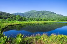 ニセコアンヌプリは世界的なスキー場のある山としても知られている(時事通信フォト)