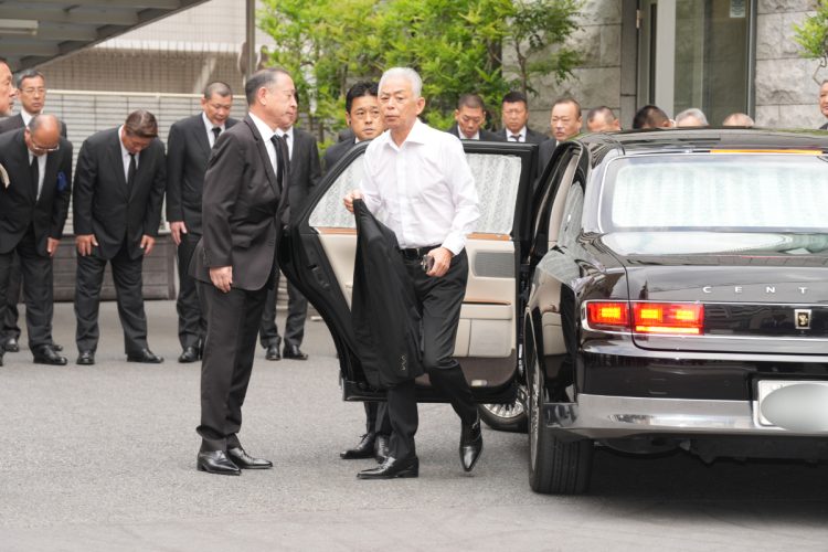 内堀会長が到着した