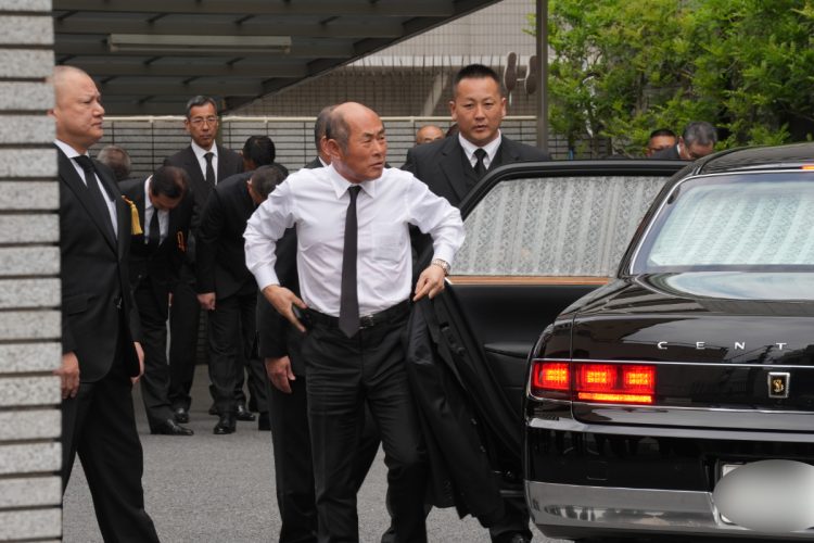 間も無く貞方理事長も姿を見せた