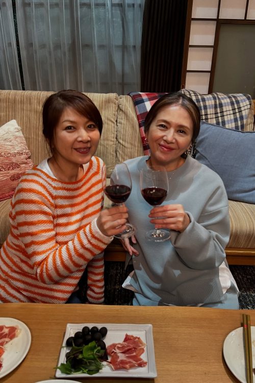 ドラマには感情移入するシーンがたくさん(『続・続・最後から二番目の恋』公式Instagramより)