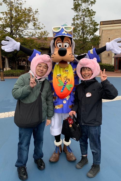 楽しそうにディズニーに出かける写真も(まるゆかさんのXより)