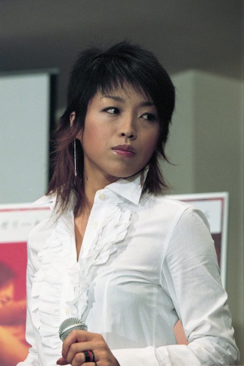 親子で学ぶ性教育のお話会もおこなっているという(2002年)