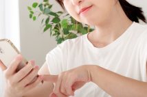 マッチングアプリに“出会い”を求める人は多い（写真：イメージマート）